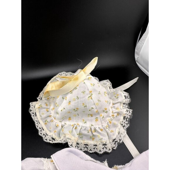 Cabbage‎ Patch Kids Preemie Doll Coleco White Yellow Tulip Bonnet And Dress READ - Picture 7 of 14